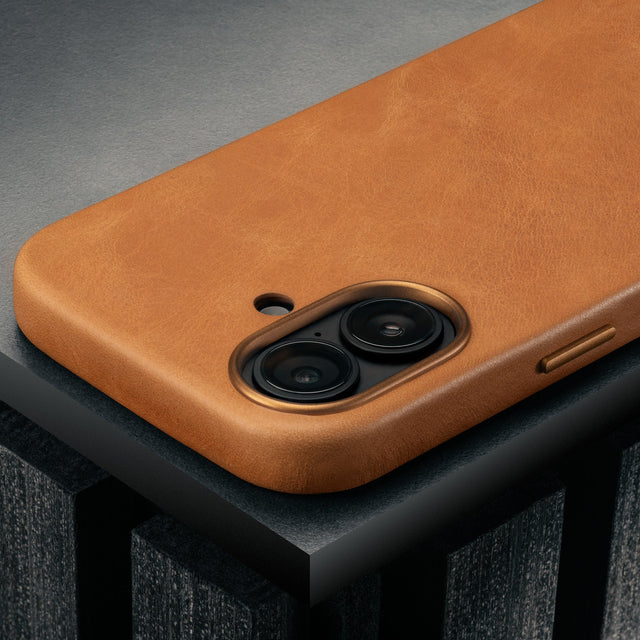 Camera cutout on the tan Leather Bumper Case for iPhone 17